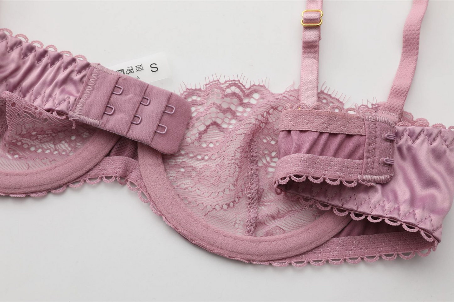 Enchanting Rose Lace Delight Lingerie Set - EVYS Lingerie