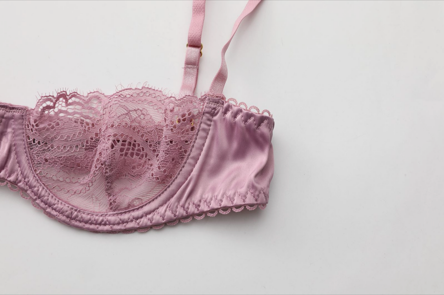 Enchanting Rose Lace Delight Lingerie Set - EVYS Lingerie